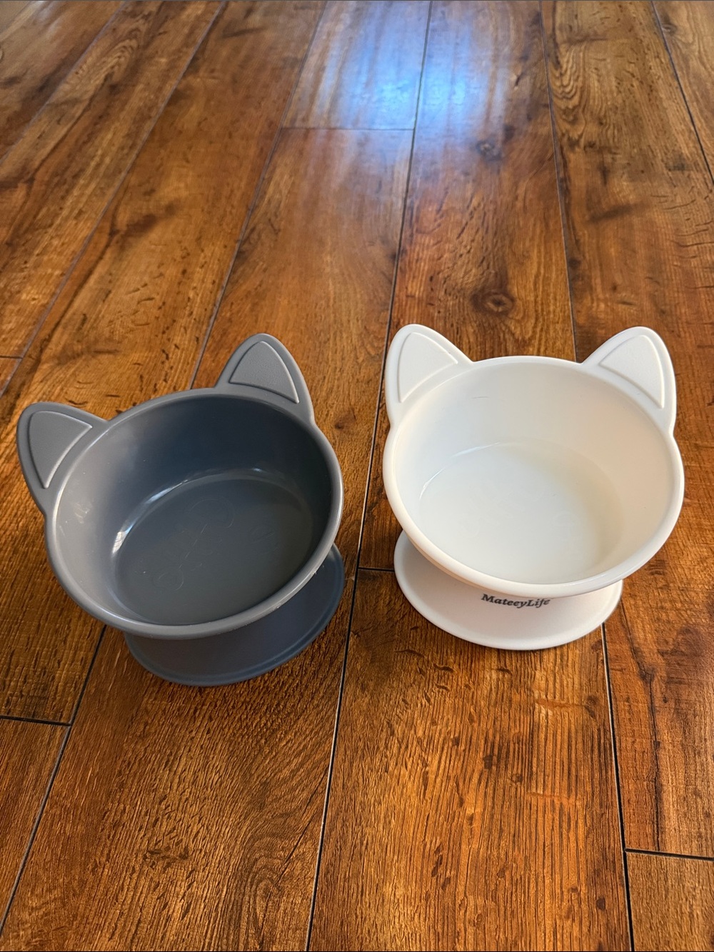 Cat Ear Elevated Pet Bowls - White & Gray